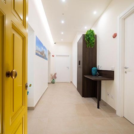 Numisia Guest House Террачина Экстерьер фото